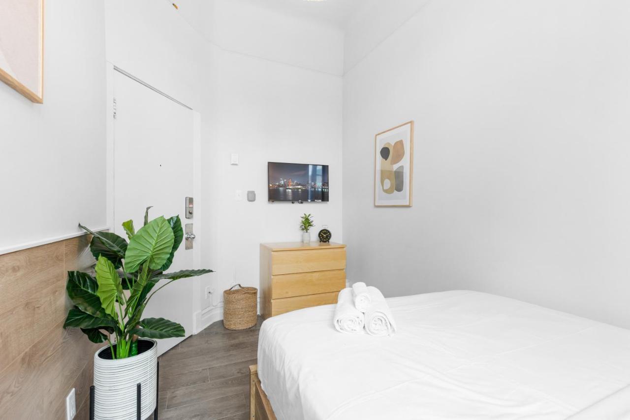 Le Sand & Stone Hotel Μόντρεαλ Εξωτερικό φωτογραφία